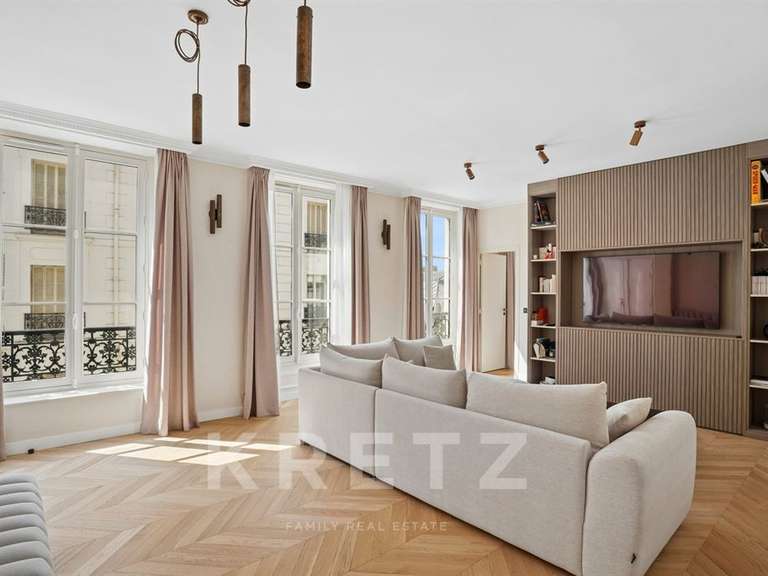 Appartement Paris 7e - 2 chambres - 83m²
