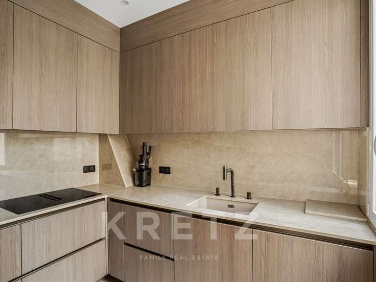 Appartement Paris 7e - 2 chambres - 83m²