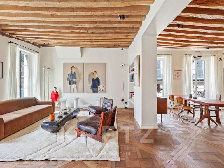 Appartement Paris 7e - 2 chambres - 127m²