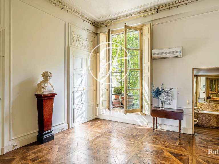 Appartement Paris 7e - 246m²