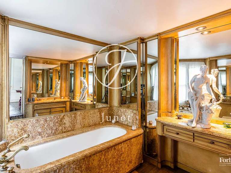 Appartement Paris 7e - 246m²
