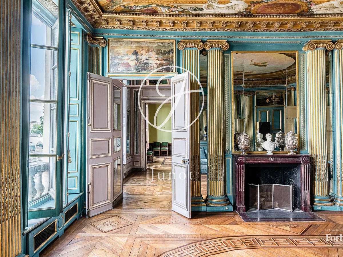 Apartment Paris 7e
