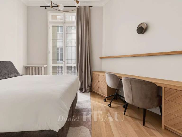 Appartement Paris 7e - 5 chambres - 264m²