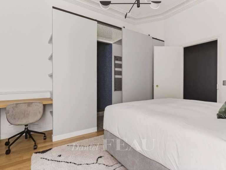 Appartement Paris 7e - 5 chambres - 264m²