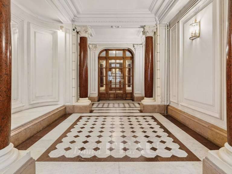 Appartement Paris 7e - 5 chambres - 264m²