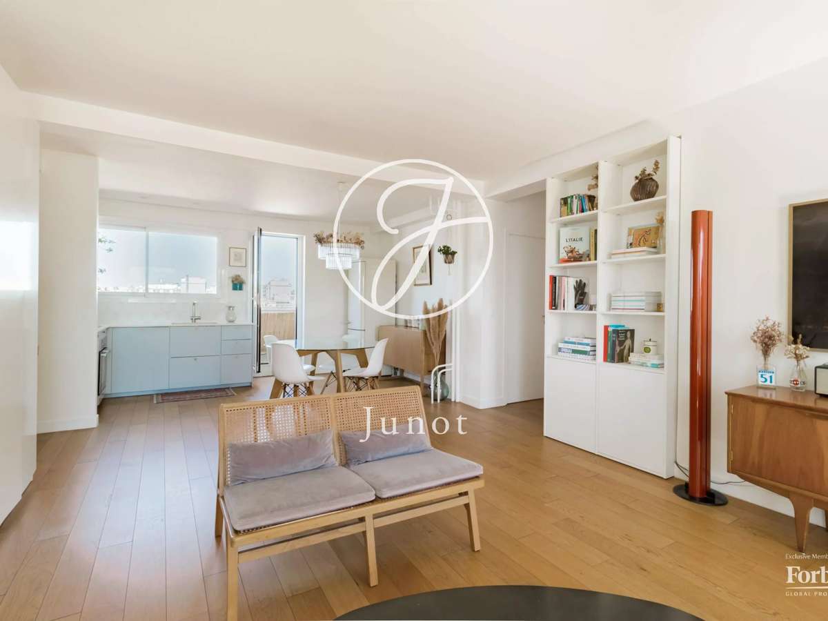 Apartment Paris 7e