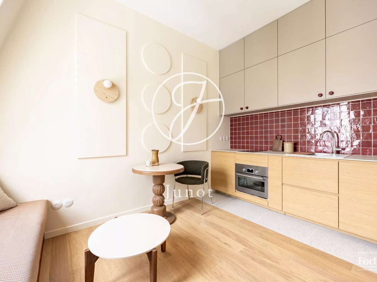 Apartment Paris 7e