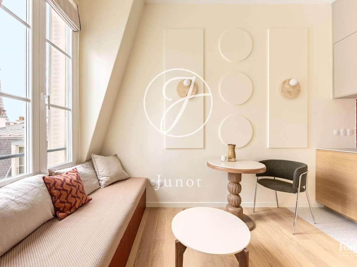 Apartment Paris 7e