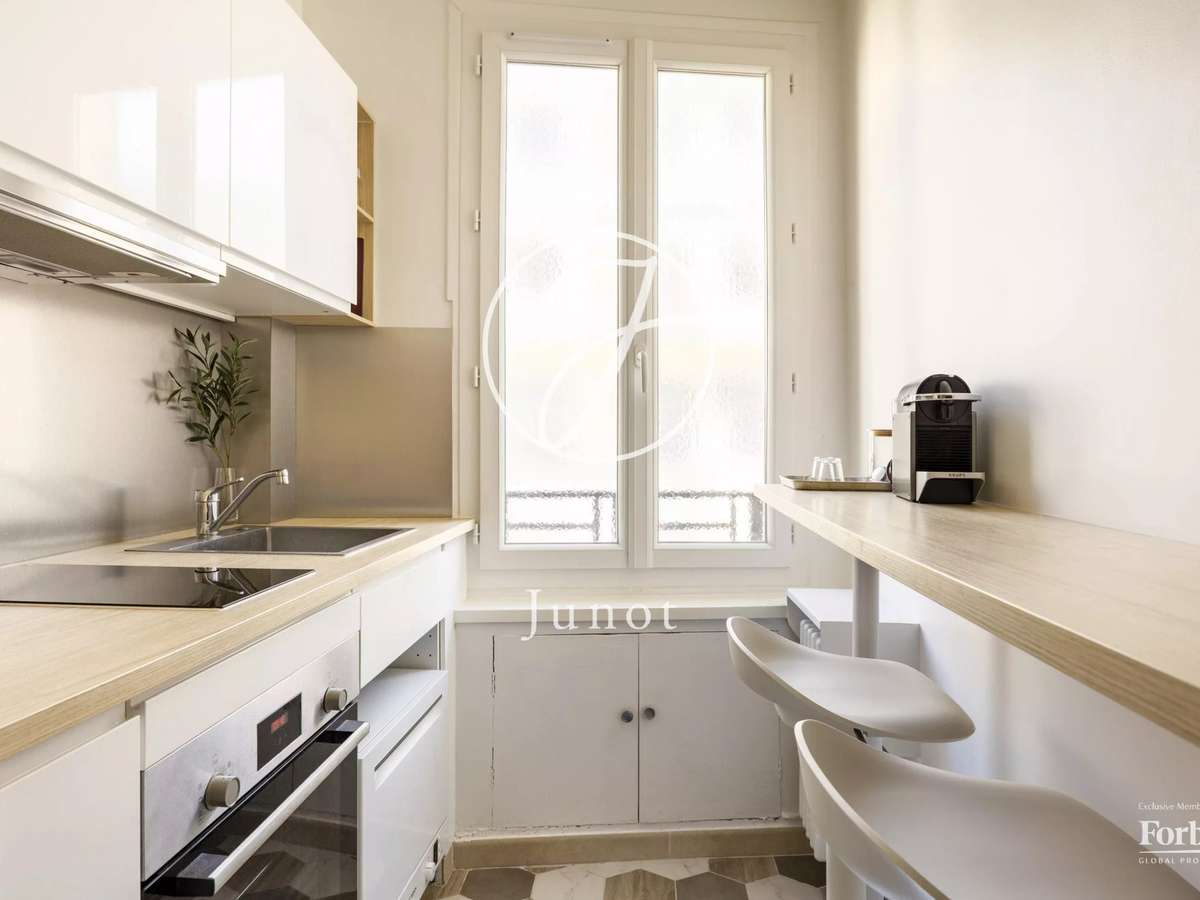 Apartment Paris 7e
