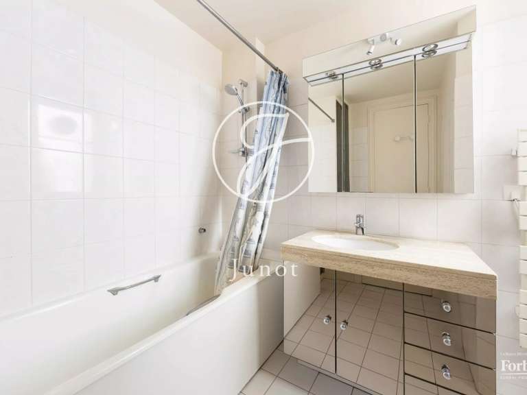 Appartement Paris 7e - 2 chambres - 182m²