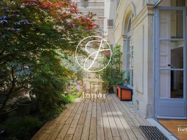 Appartement Paris 7e - 2 chambres - 97m²