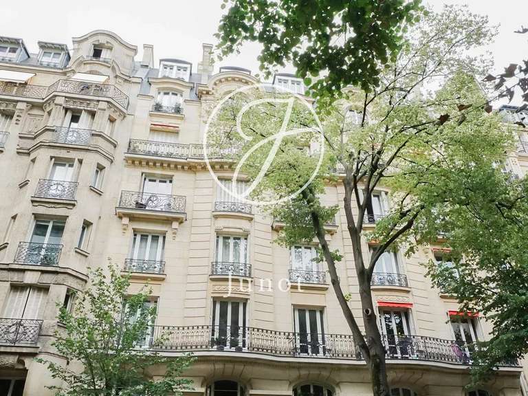 Appartement Paris 7e - 4 chambres - 124m²
