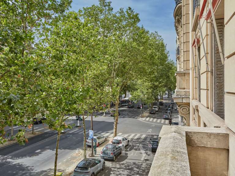 Appartement Paris 7e - 3 chambres - 150m²