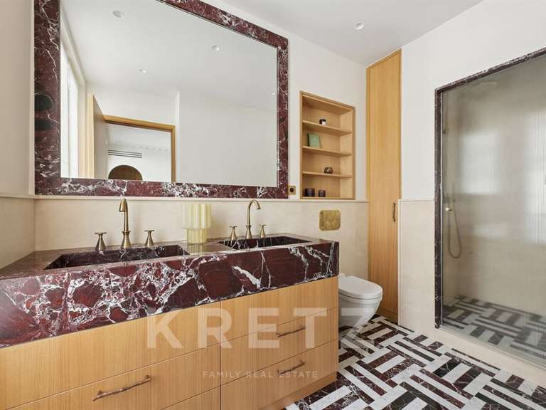 Appartement Paris 7e - 2 chambres - 125m²