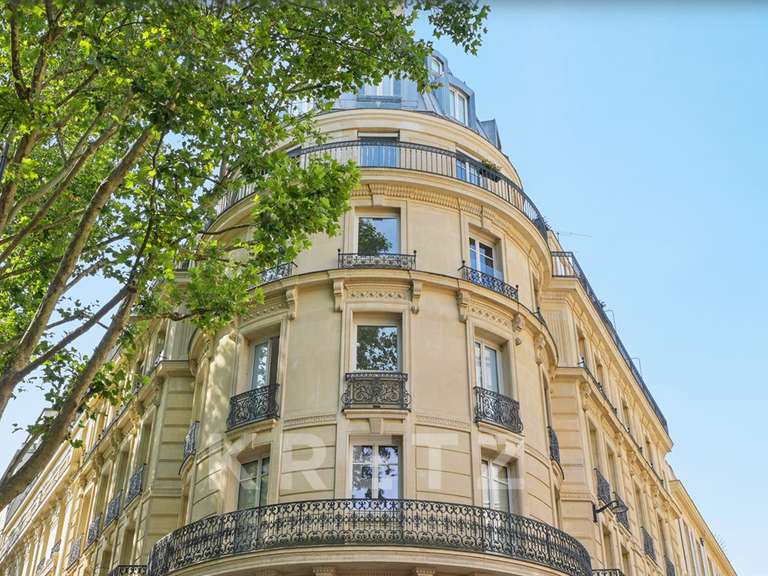 Appartement Paris 7e - 2 chambres - 125m²