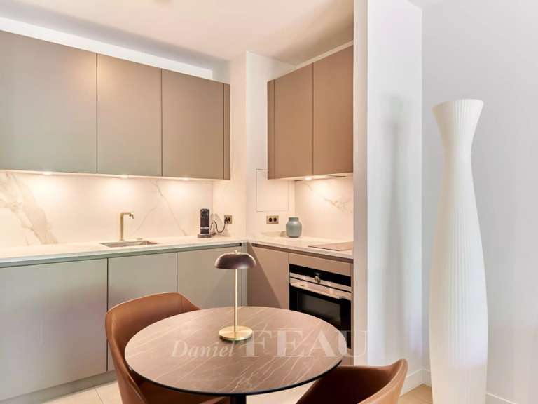Appartement Paris 7e - 1 chambre - 74m²