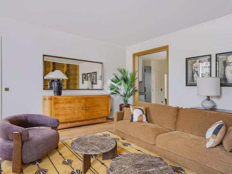 Appartement Paris 7e - 2 chambres - 83m²