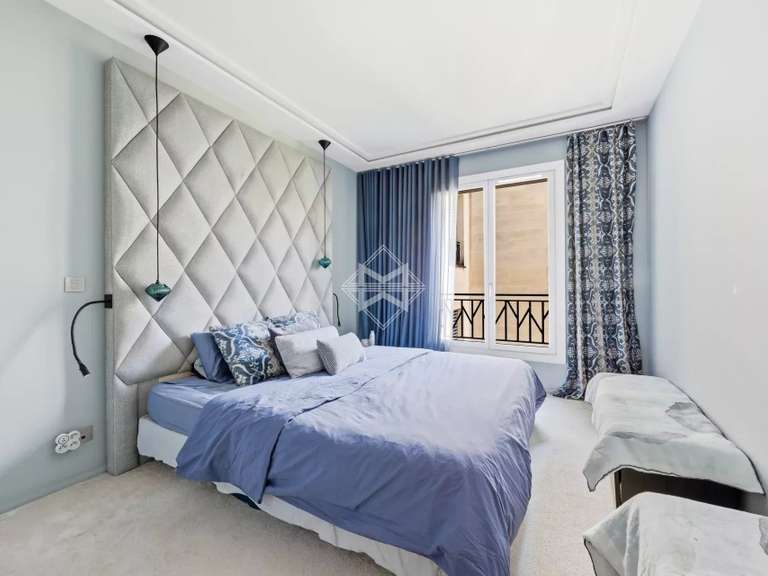Appartement Paris 7e - 2 chambres - 116m²