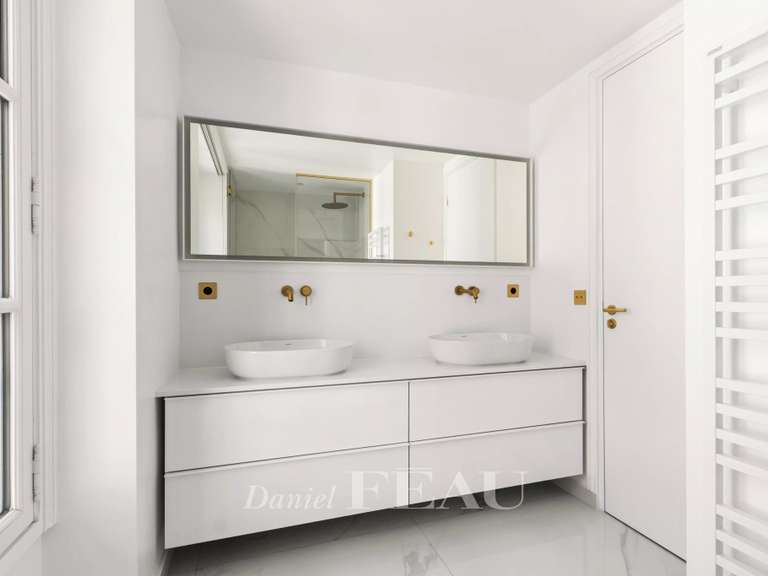 Appartement Paris 7e - 1 chambre - 69m²
