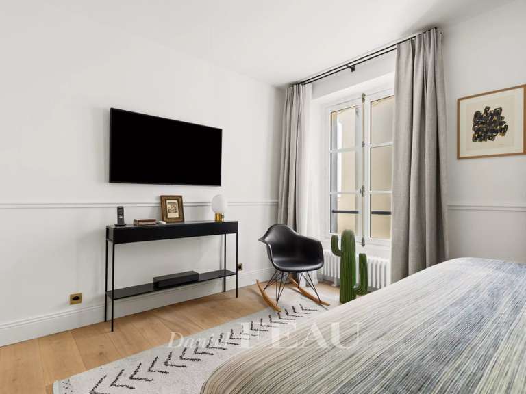 Appartement Paris 7e - 1 chambre - 69m²