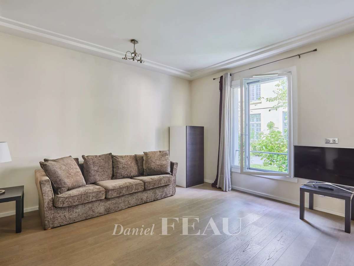 Apartment Paris 7e