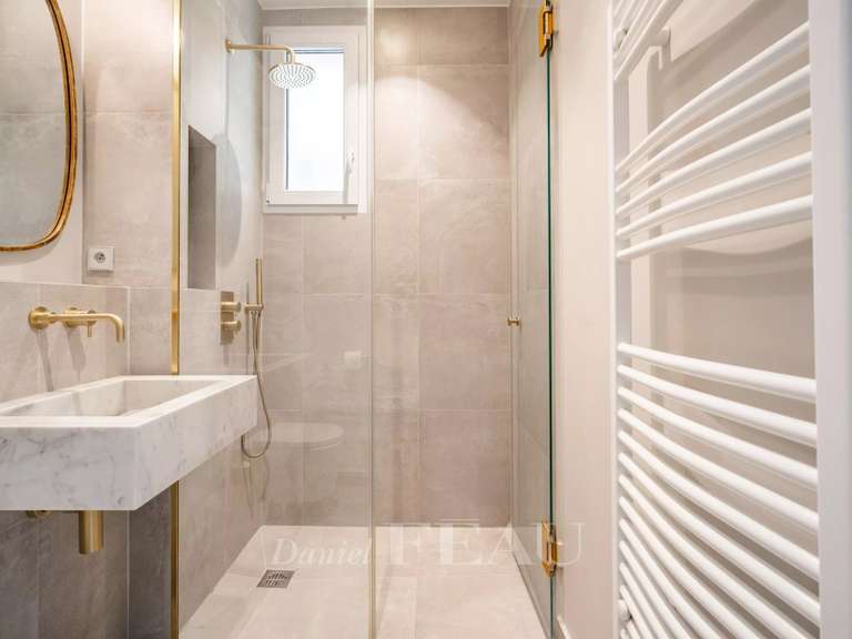 Appartement Paris 7e - 2 chambres - 95m²