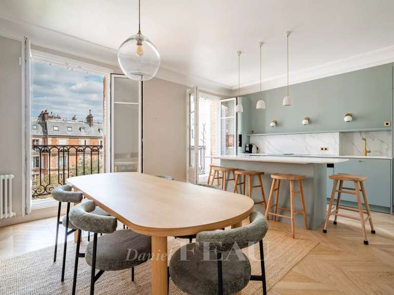 Appartement Paris 7e - 2 chambres - 95m²