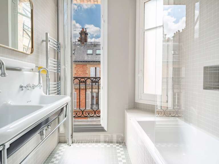 Appartement Paris 7e - 2 chambres - 95m²