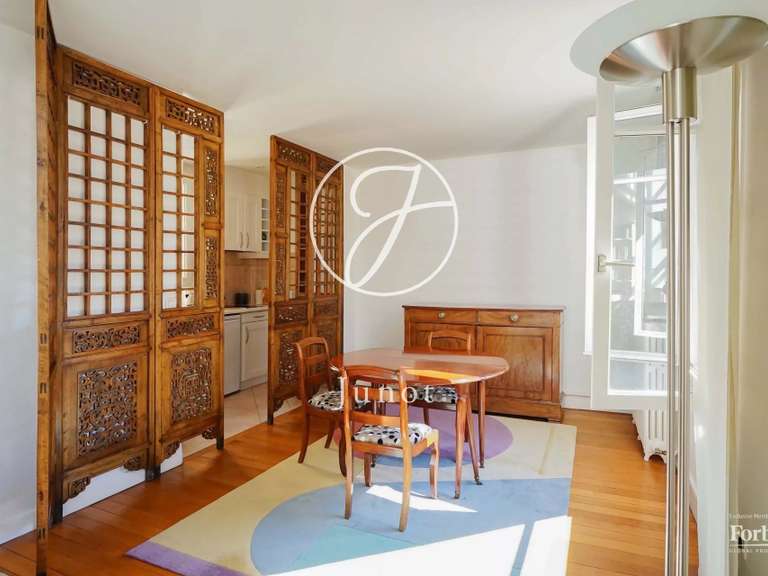 Appartement Paris 7e - 1 chambre - 65m²