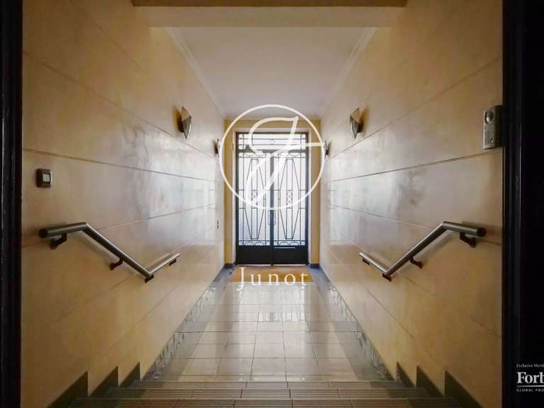 Appartement Paris 7e - 1 chambre - 65m²