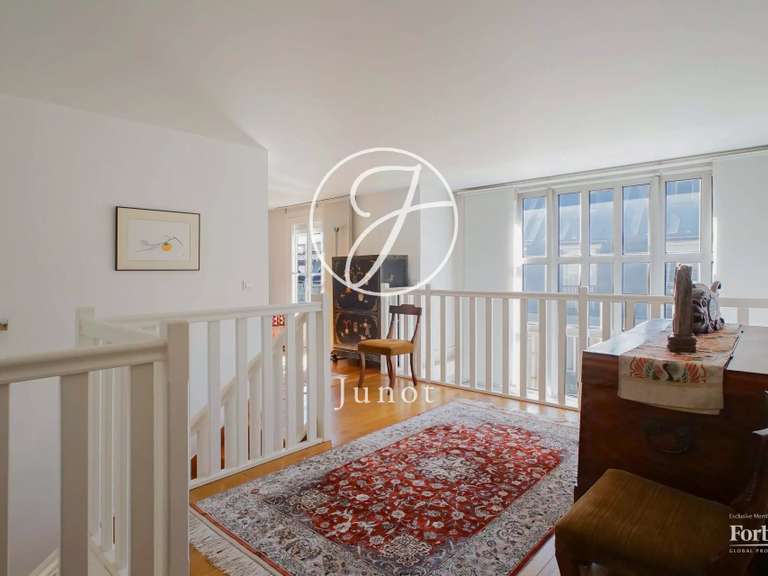 Appartement Paris 7e - 1 chambre - 65m²