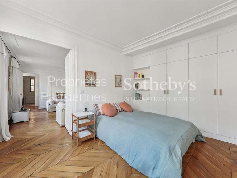 Appartement Paris 7e - 2 chambres - 76m²