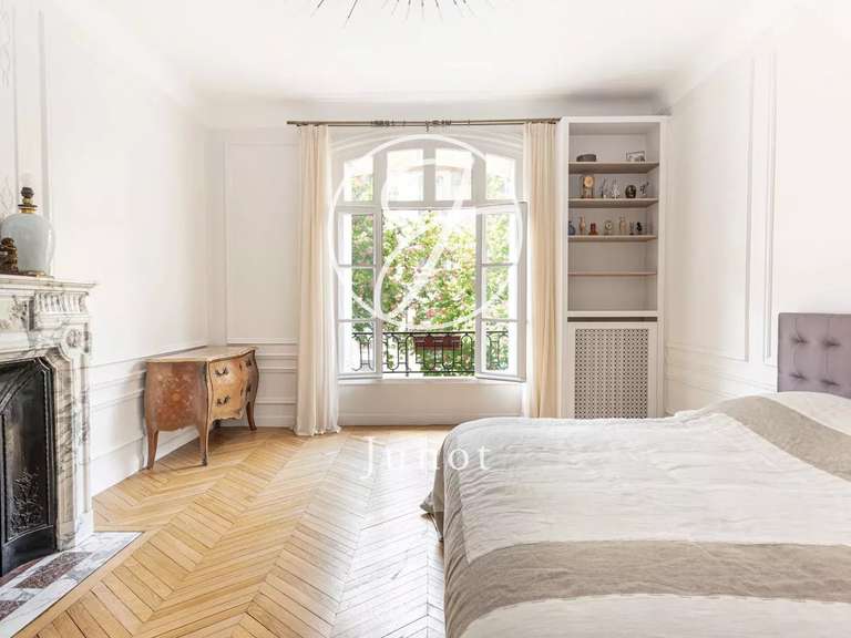 Apartment Paris 7e - 2 bedrooms - 161m²