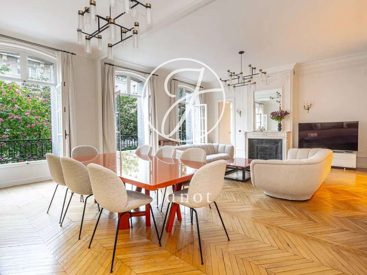 Apartment Paris 7e