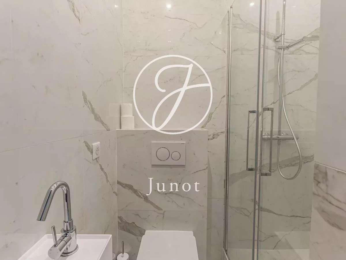 Apartment Paris 7e