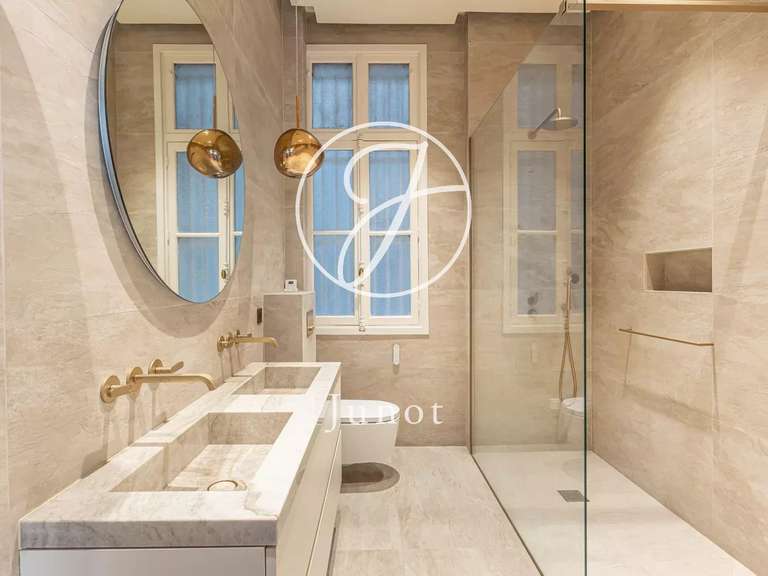 Apartment Paris 7e - 2 bedrooms - 161m²