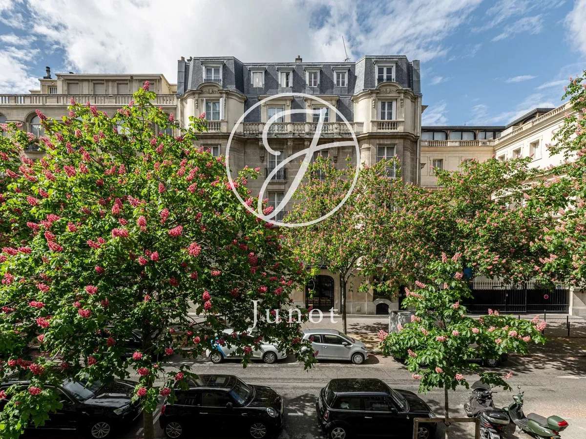 Apartment Paris 7e