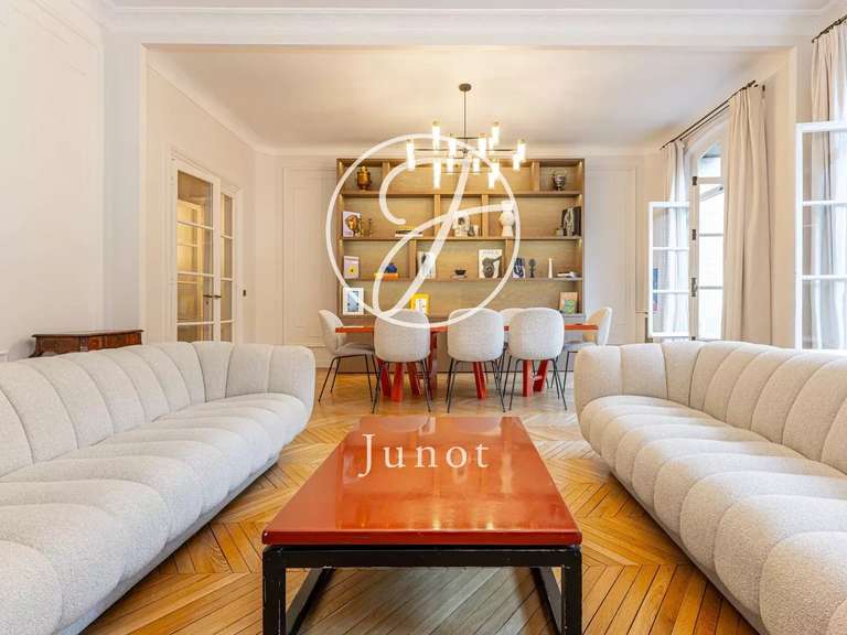 Apartment Paris 7e - 2 bedrooms - 161m²