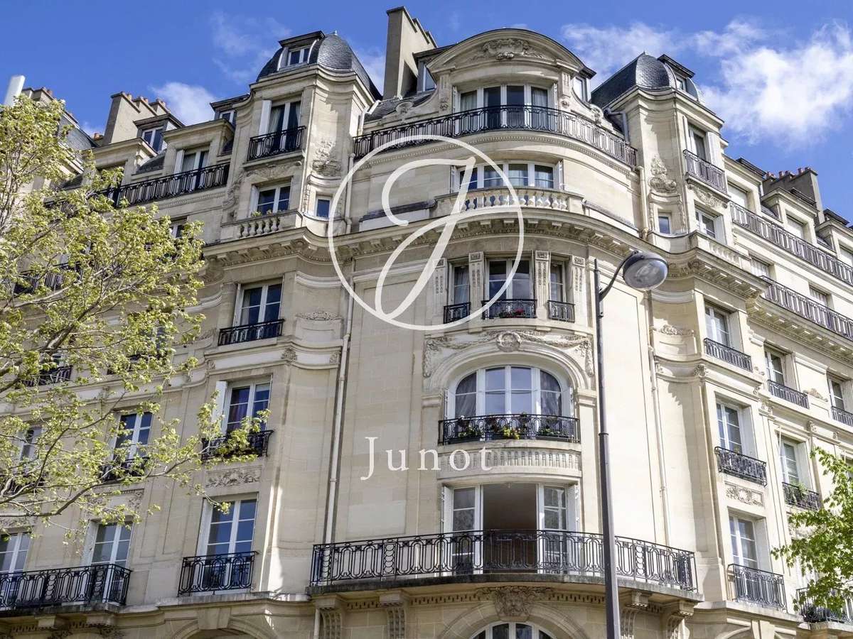 Apartment Paris 7e
