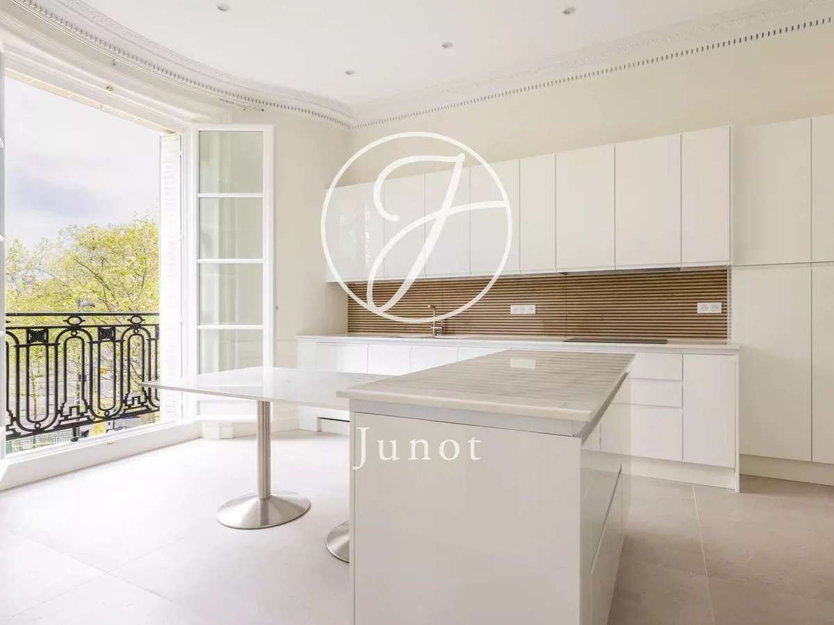 Apartment Paris 7e