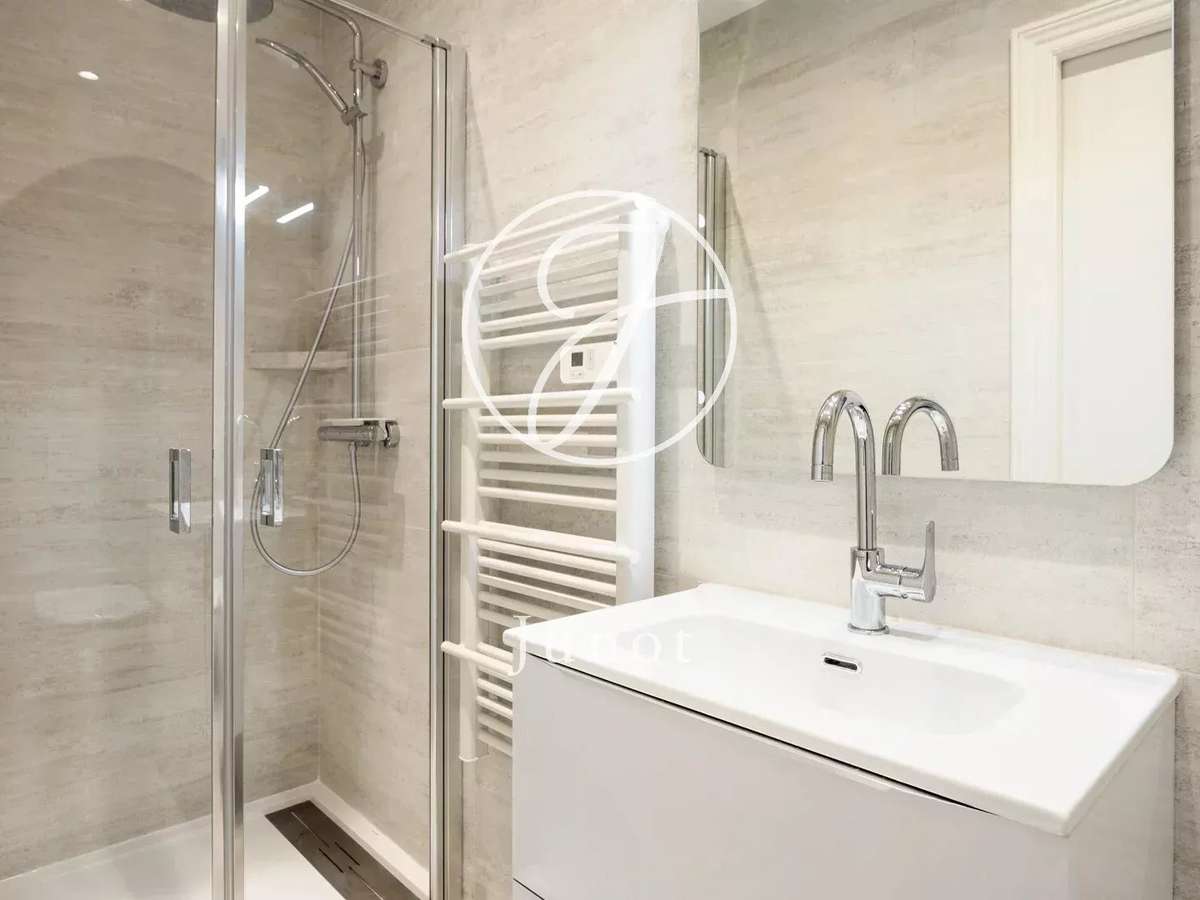 Apartment Paris 7e
