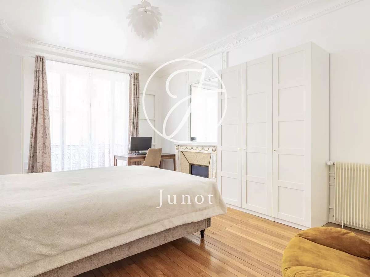 Apartment Paris 7e