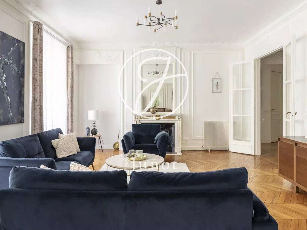 Apartment Paris 7e