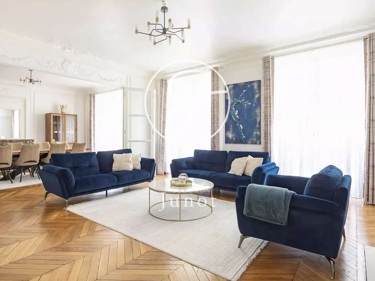 Apartment Paris 7e