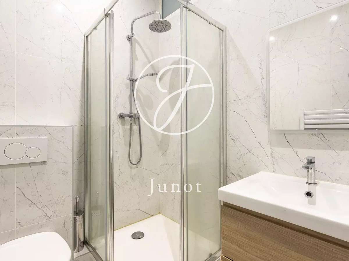 Apartment Paris 7e