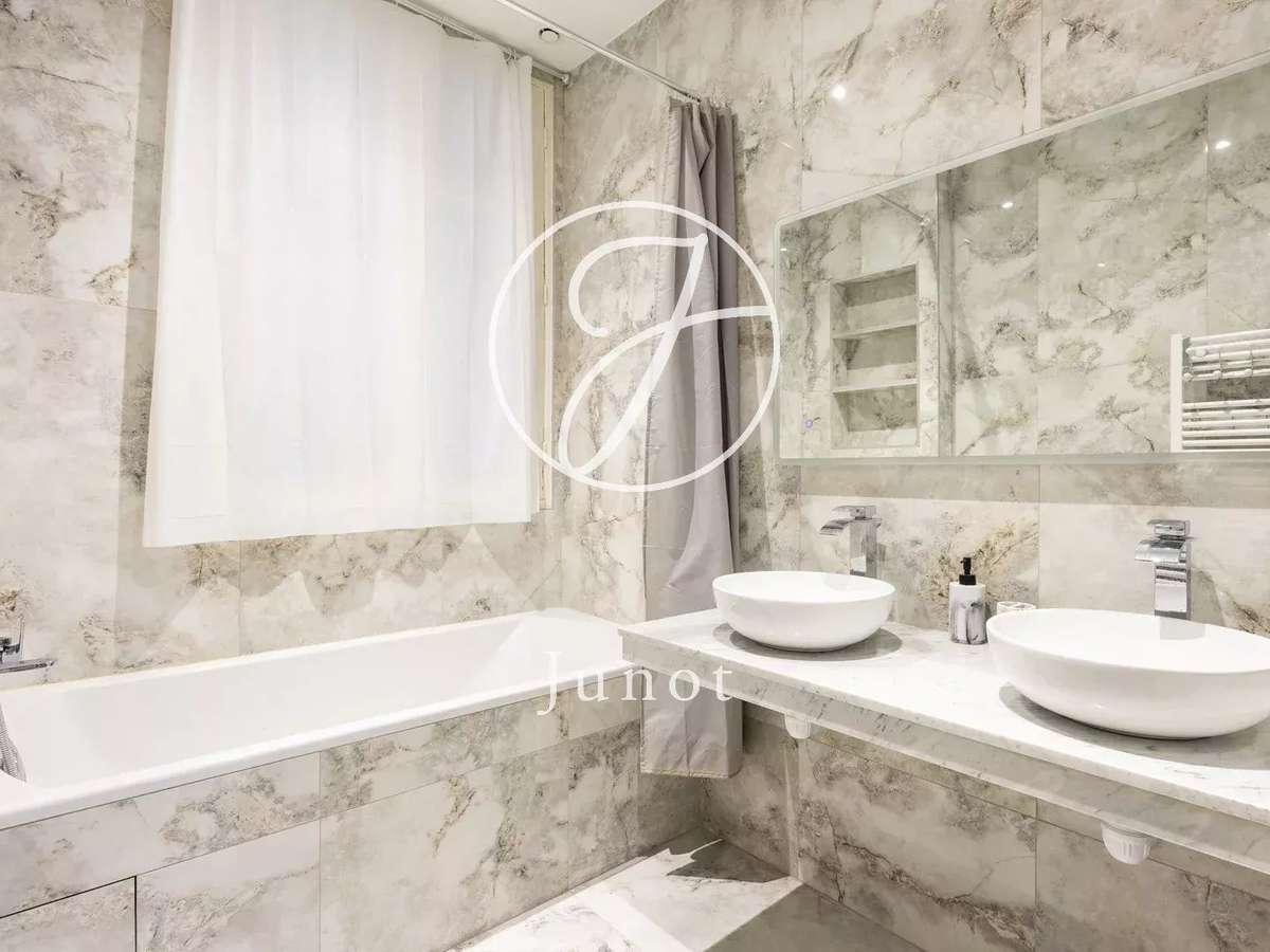 Apartment Paris 7e