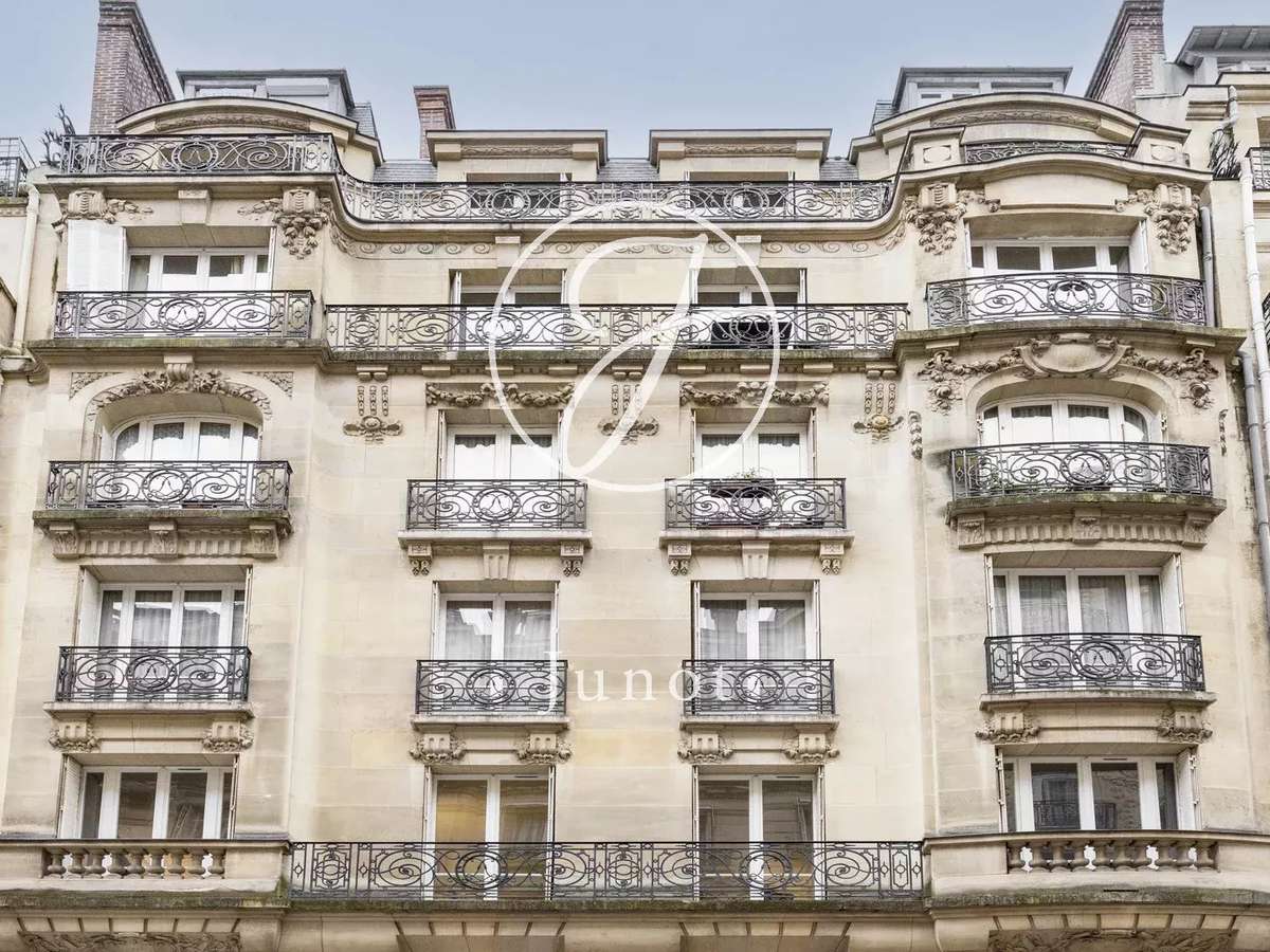 Apartment Paris 7e