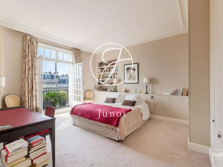 Appartement Paris 7e - 4 chambres - 275m²