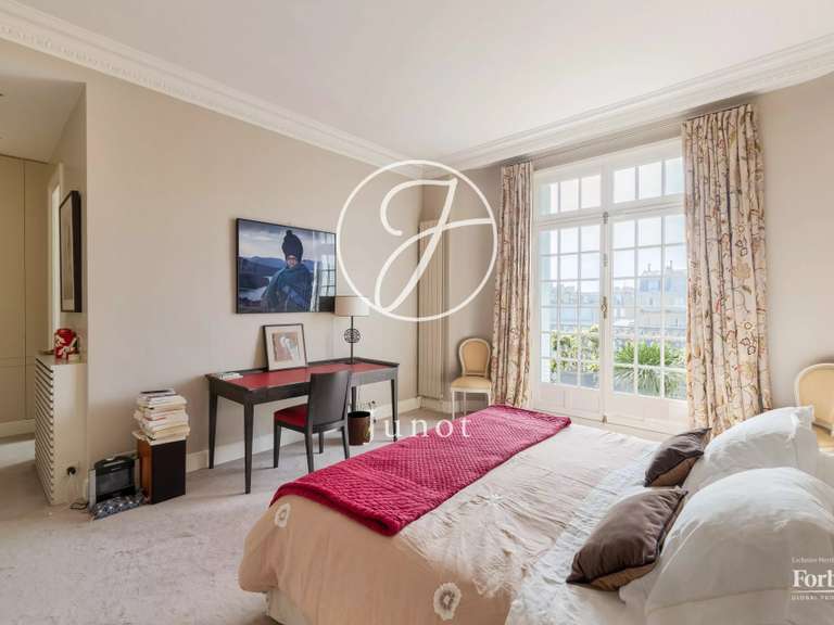 Appartement Paris 7e - 4 chambres - 275m²