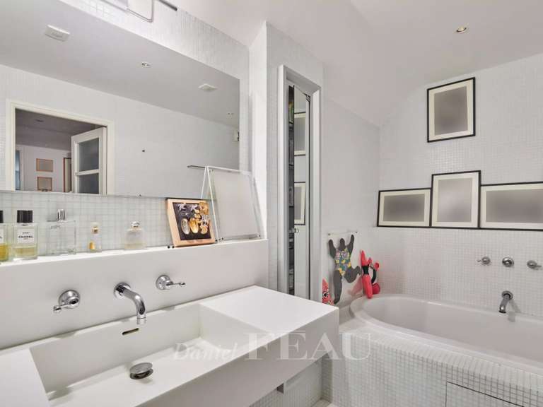 Appartement Paris 7e - 3 chambres - 197m²